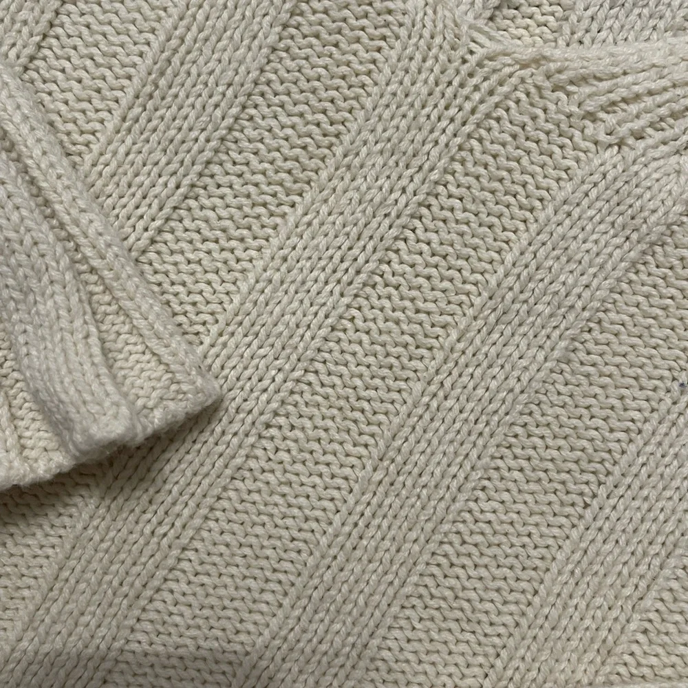 Urban Outfitters cream v neck ribbed long sleeve cropped sweater petite S - Picture 6 of 13